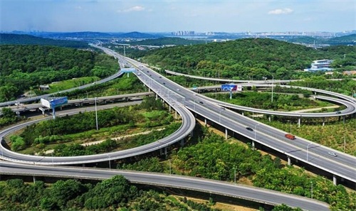 通许钢筋套筒应用于高速公路